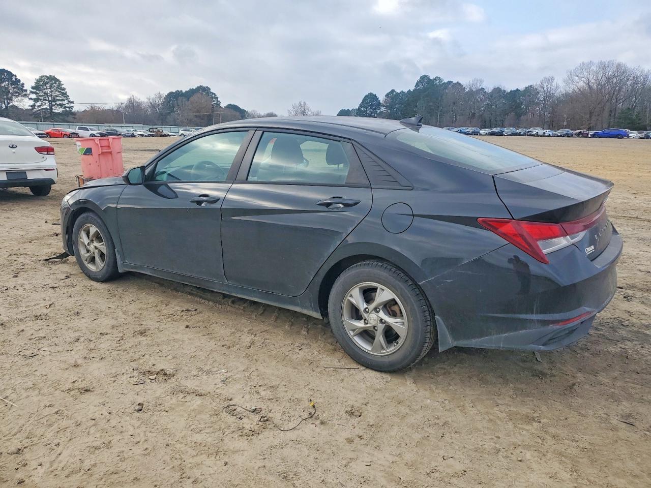 2021 HYUNDAI ELANTRA SE photo 2