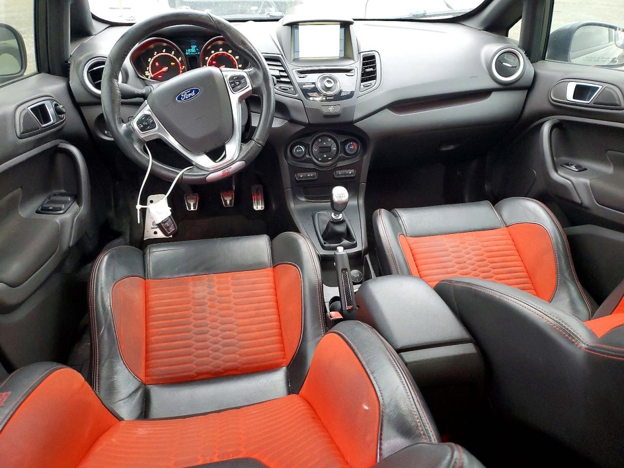 2016 FORD FIESTA ST photo 8