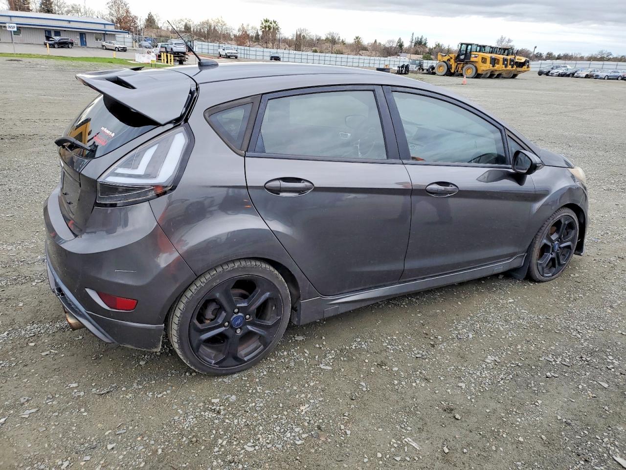 2016 FORD FIESTA ST photo 3