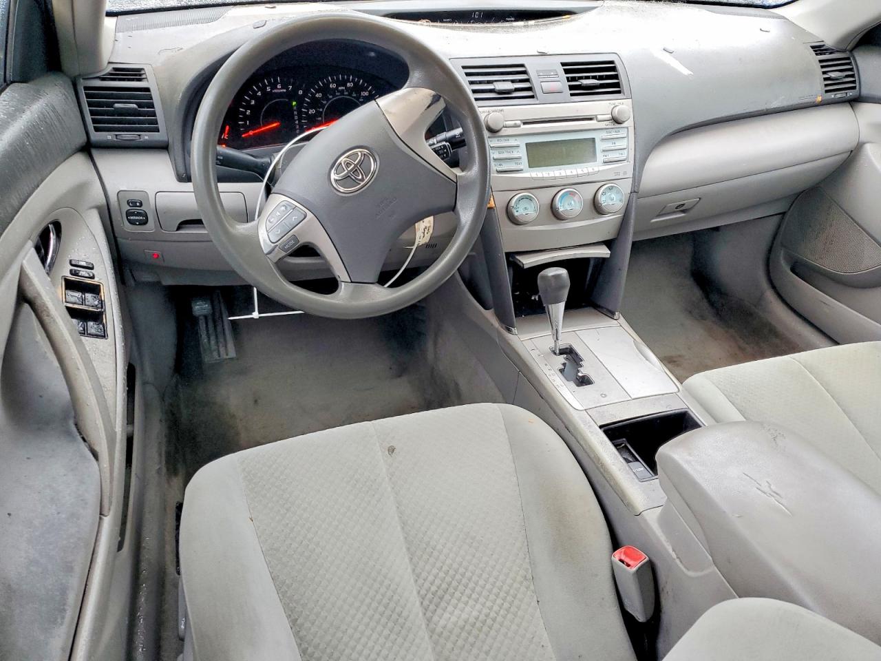 2007 TOYOTA CAMRY LE photo 8