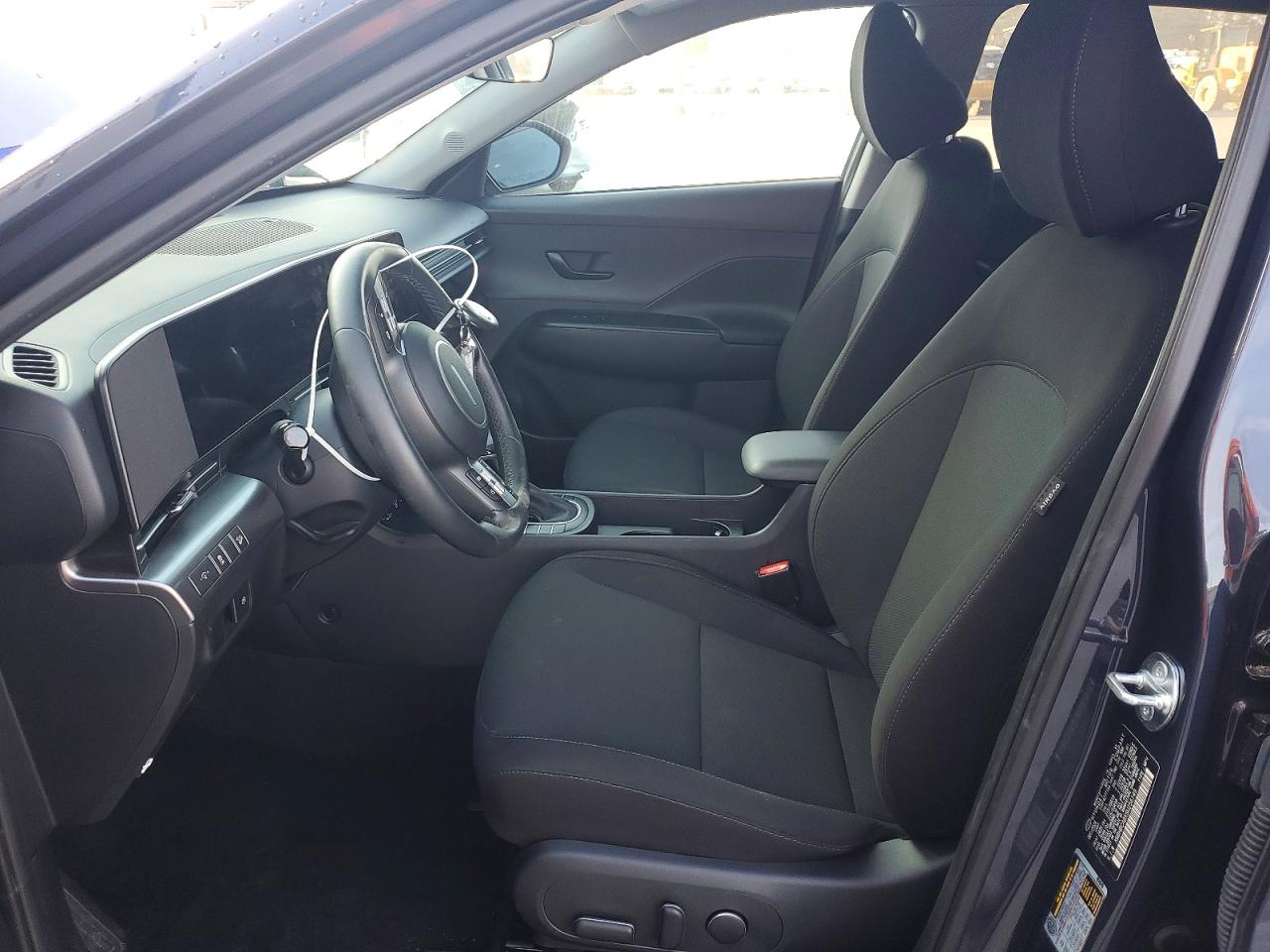 2025 HYUNDAI KONA SEL photo 7