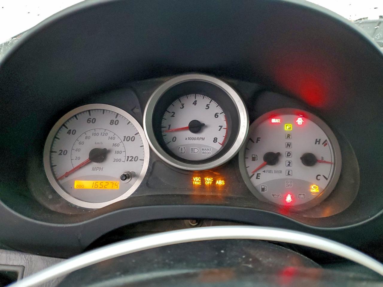 2004 TOYOTA RAV4 photo 9