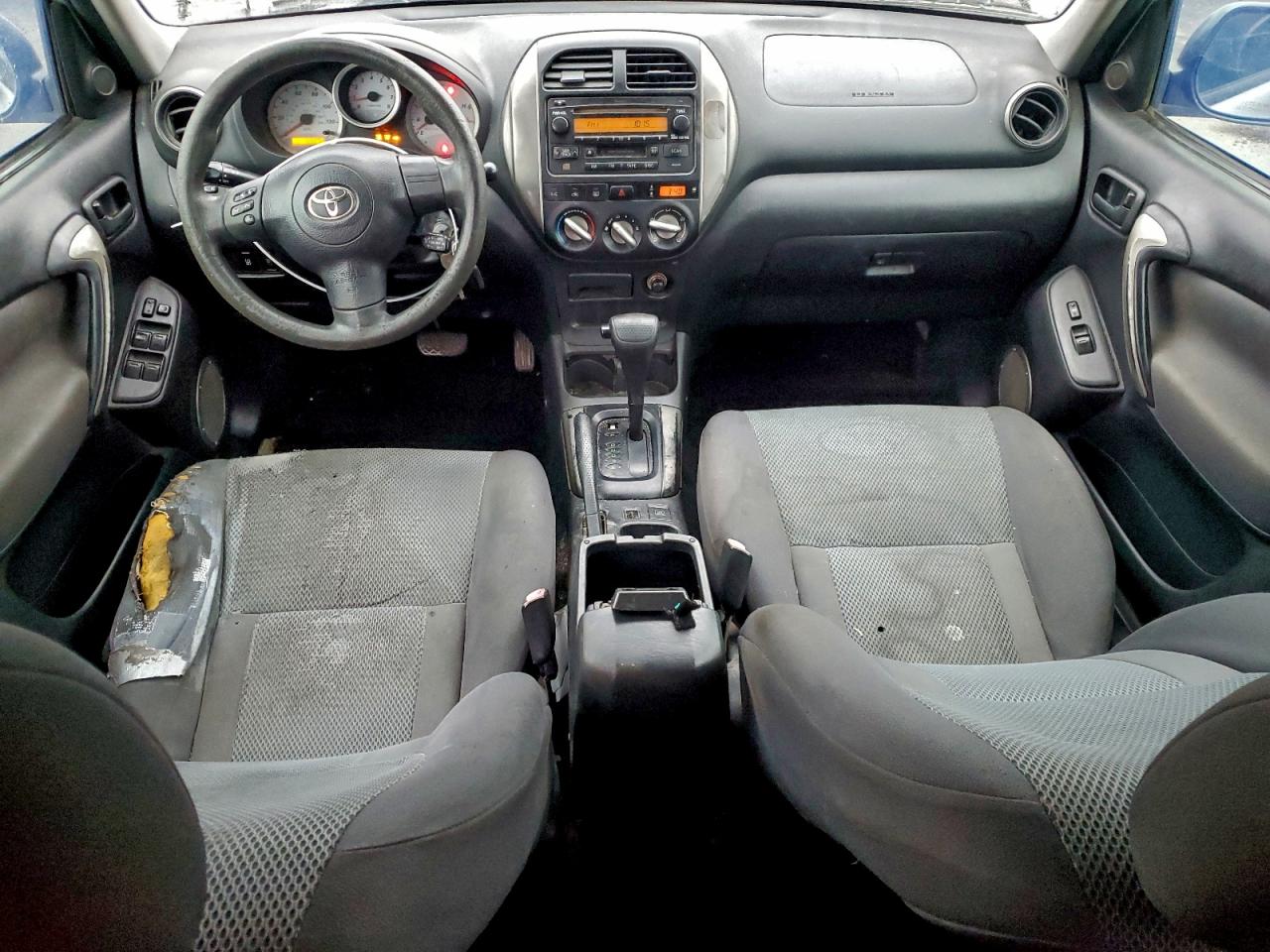 2004 TOYOTA RAV4 photo 8