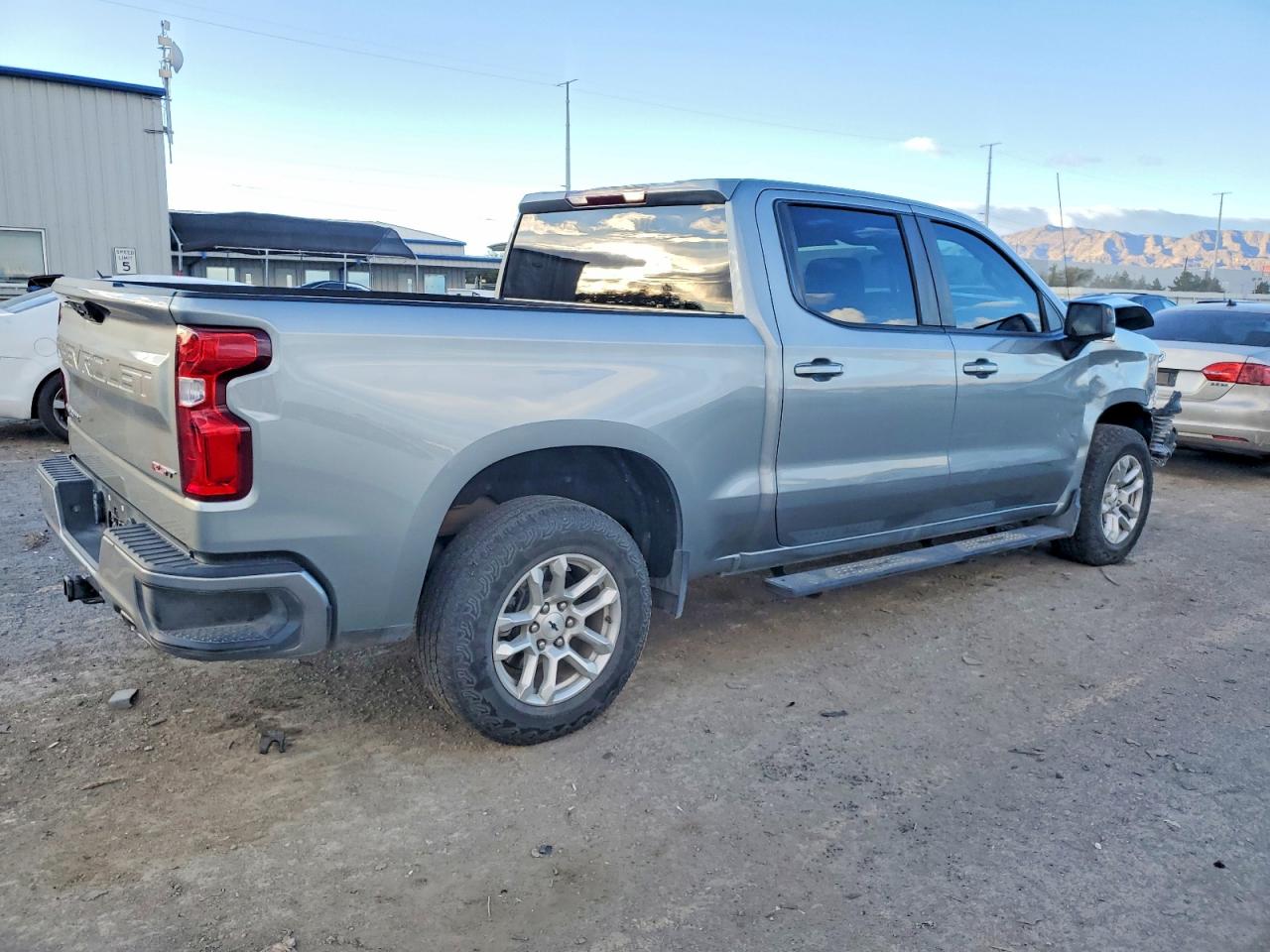 2023 CHEVROLET SILVERADO K1500 RST photo 3