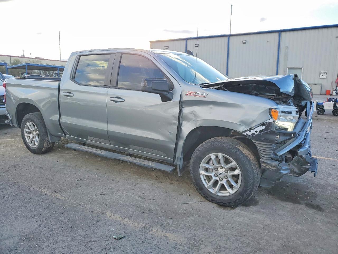 2023 CHEVROLET SILVERADO K1500 RST photo 4