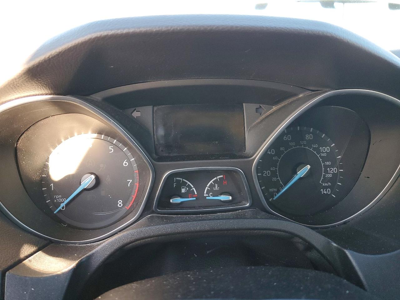 2018 FORD FOCUS SE photo 9