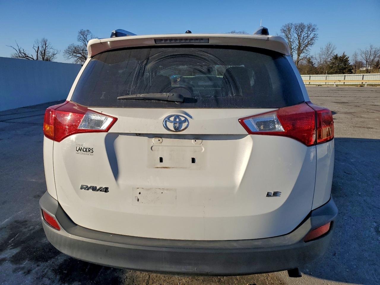 2015 TOYOTA RAV4 LE photo 6