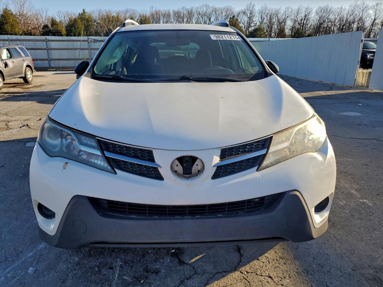 2015 TOYOTA RAV4 LE photo 5