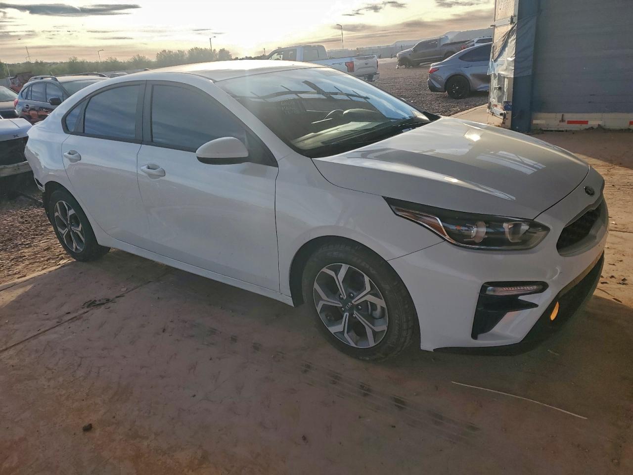 2021 KIA FORTE FE photo 4