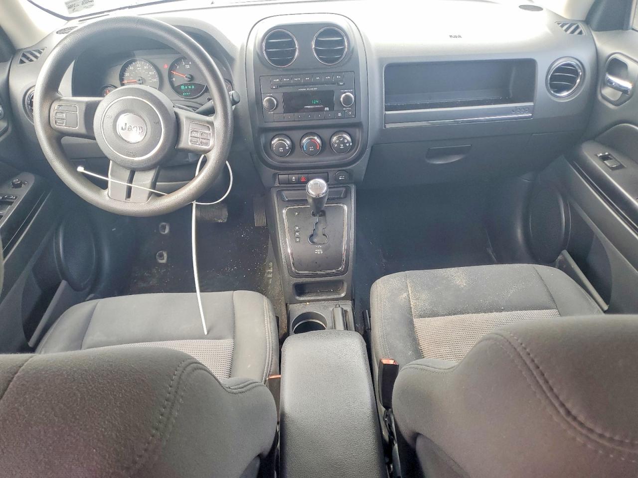 2012 JEEP PATRIOT photo 22