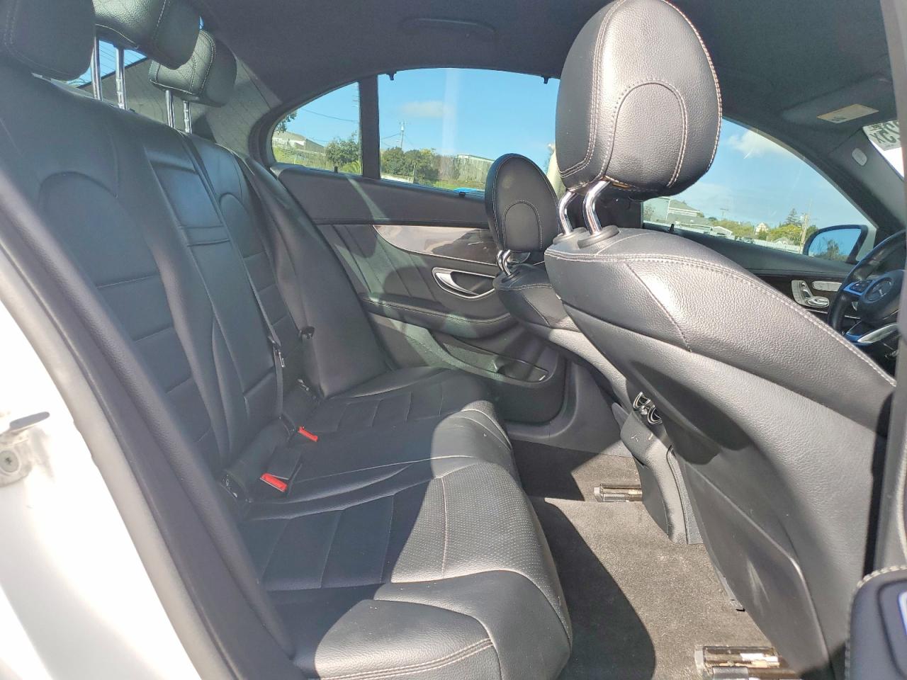 2015 MERCEDES-BENZ C 400 4MATIC photo 10