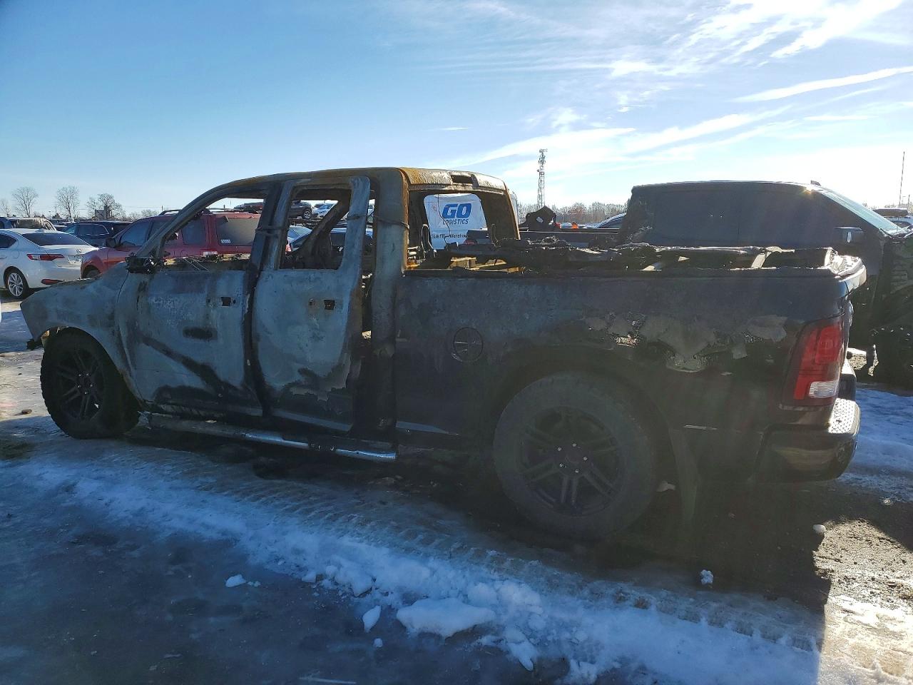 2015 RAM 1500 SPORT photo 2