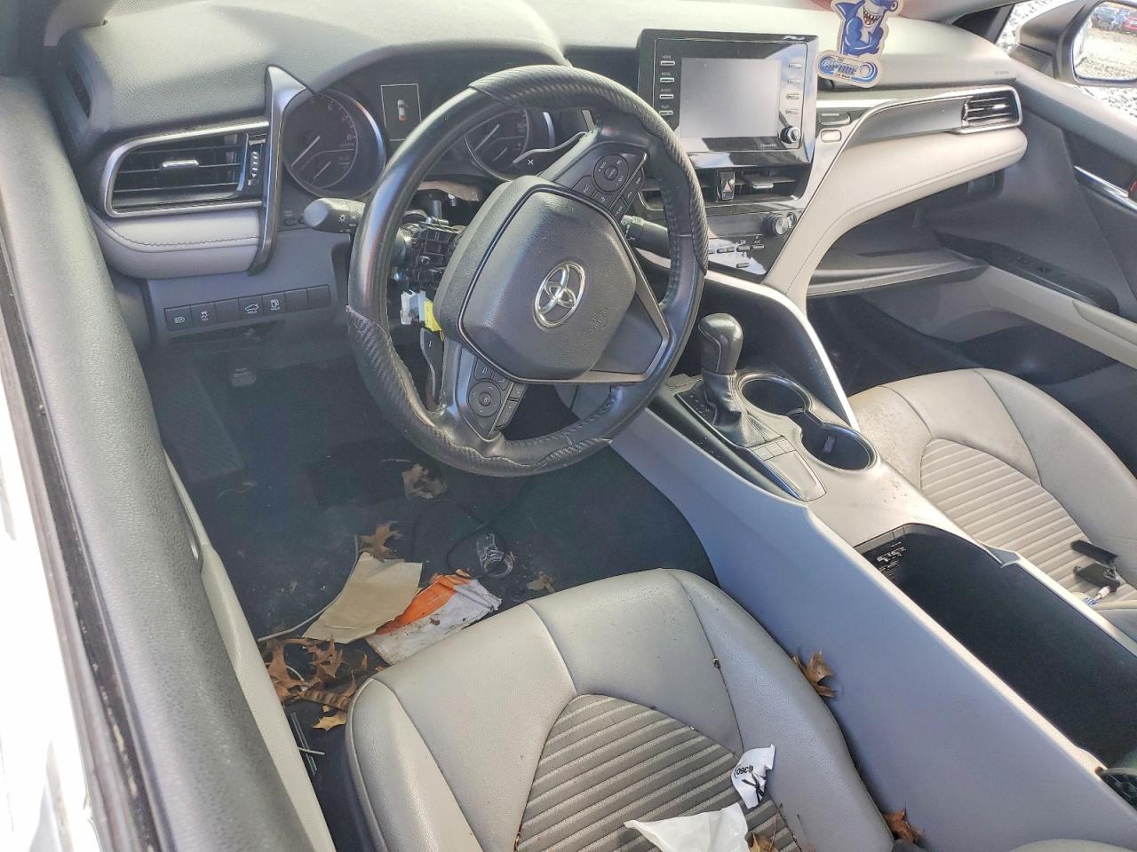 2022 TOYOTA CAMRY SE photo 8