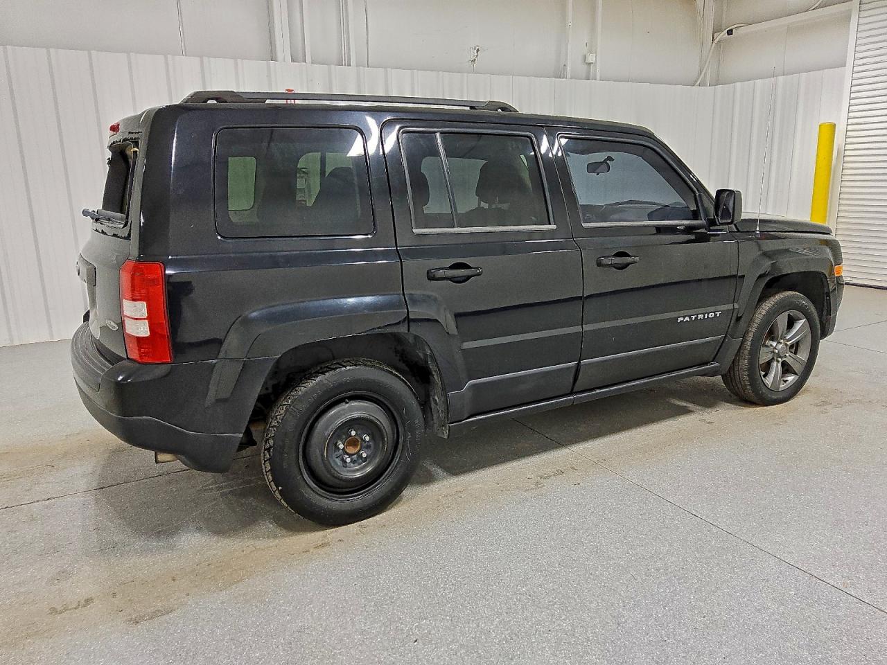 2015 JEEP PATRIOT LATITUDE photo 3