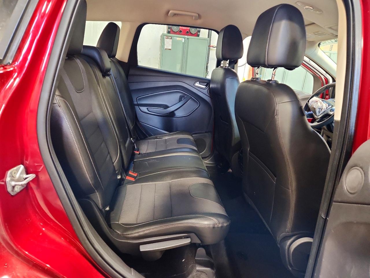 2014 FORD ESCAPE SE photo 11