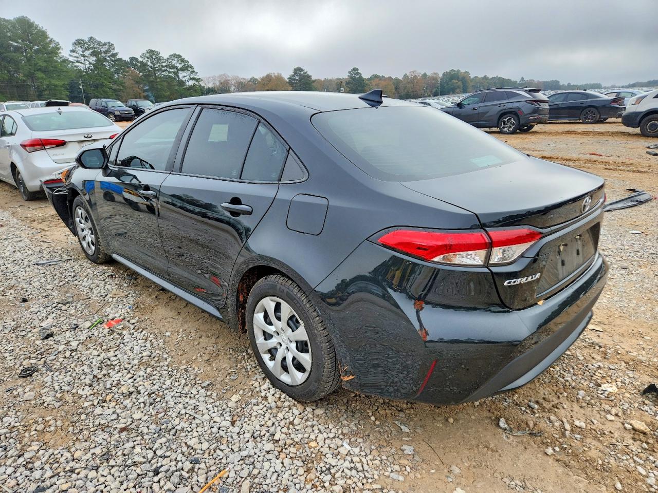 2022 TOYOTA COROLLA LE photo 2