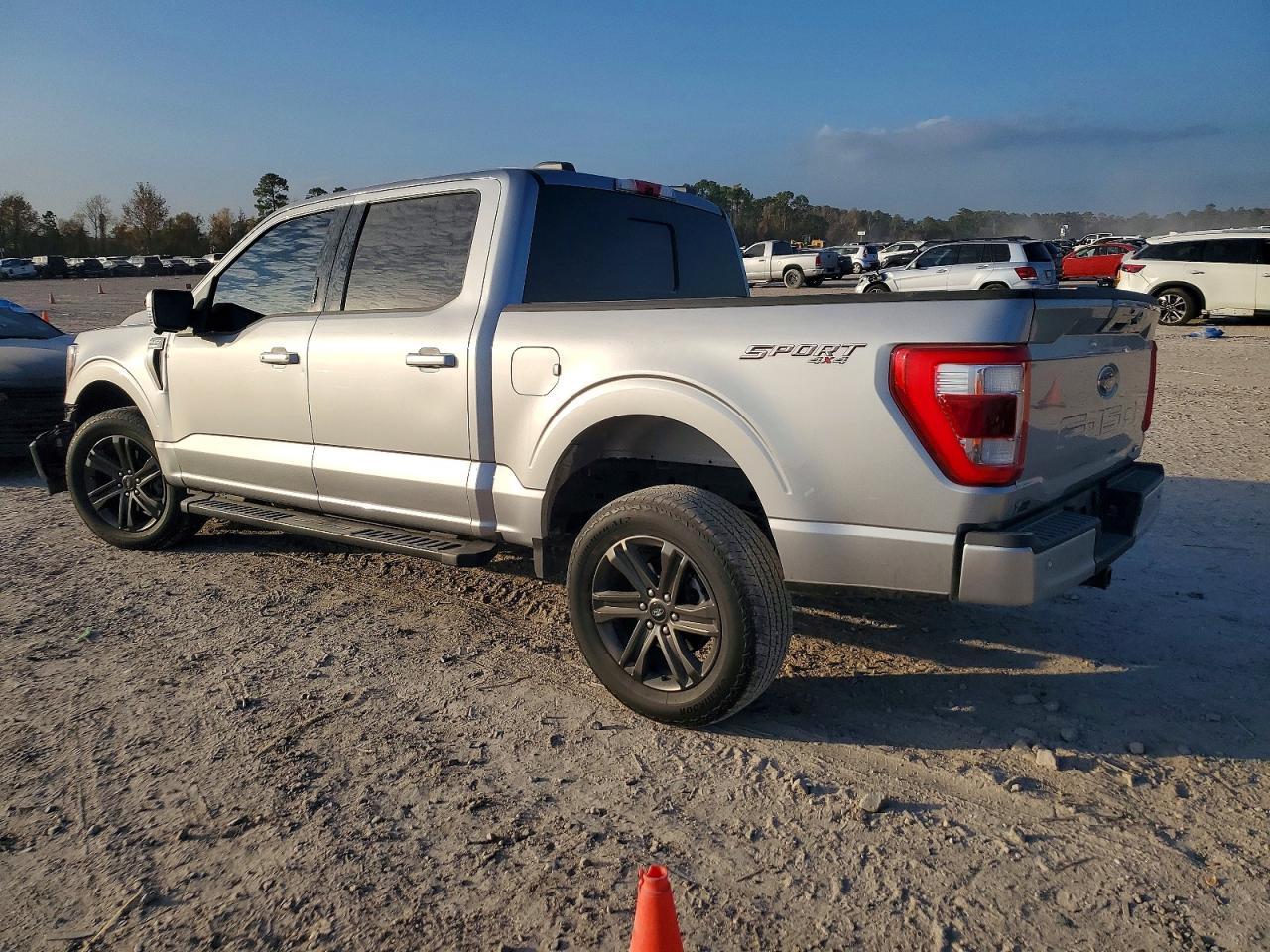 2022 FORD F150 SUPERCREW photo 2