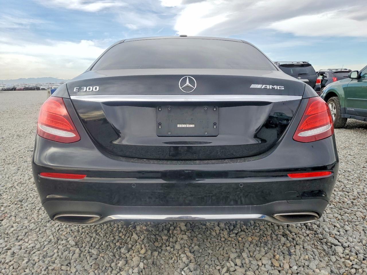 2017 MERCEDES-BENZ E 300 photo 6
