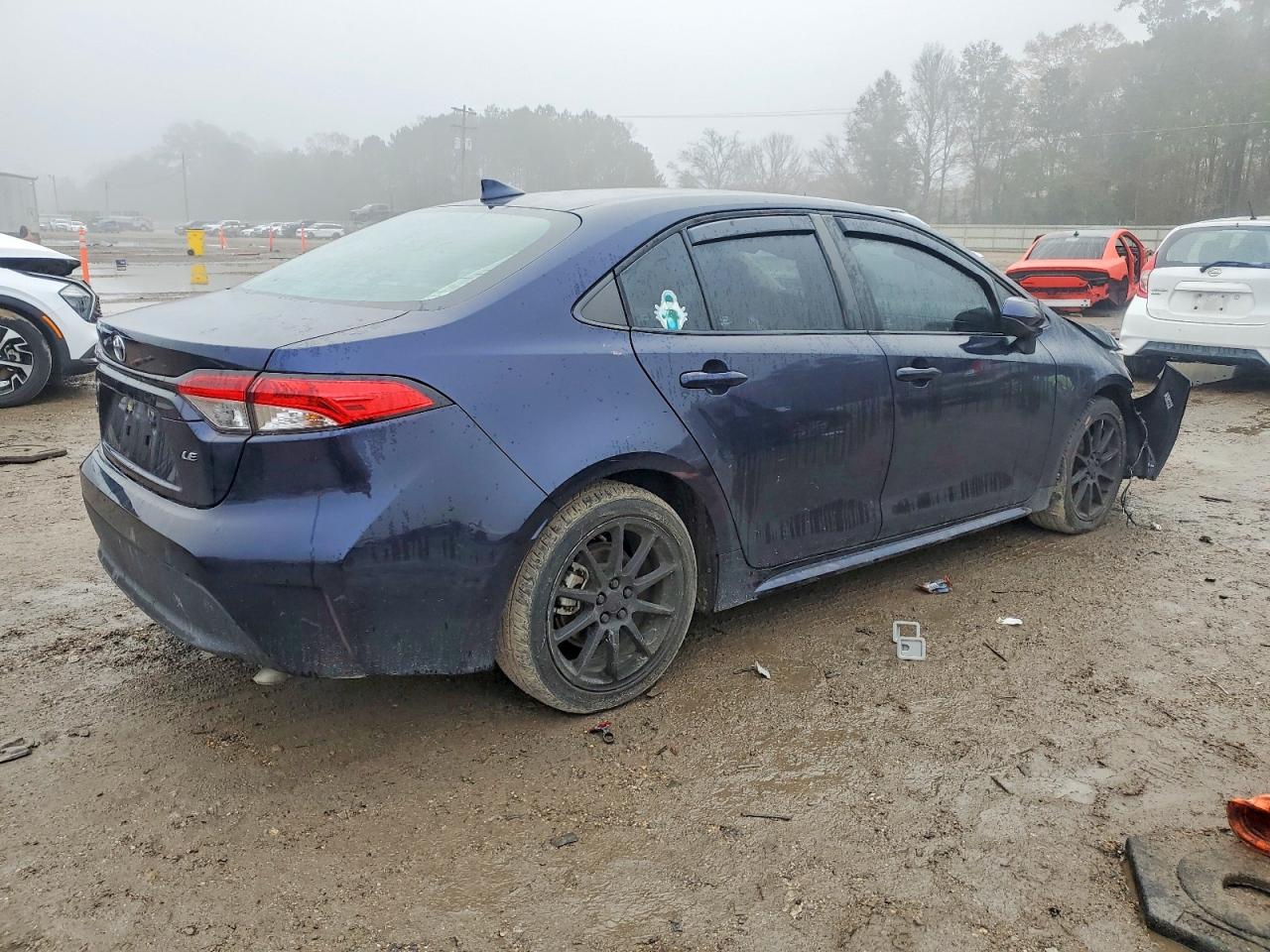 2023 TOYOTA COROLLA LE photo 3