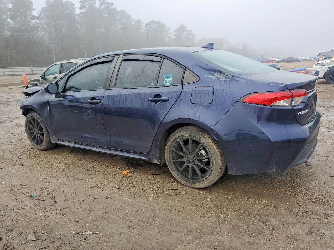 2023 TOYOTA COROLLA LE photo 2