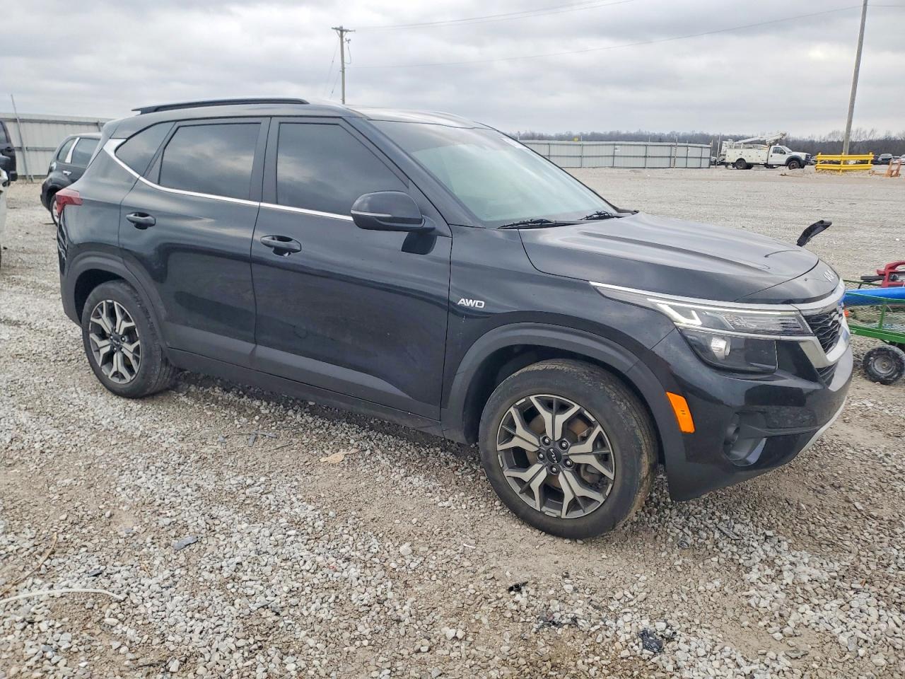 2023 KIA SELTOS EX photo 7