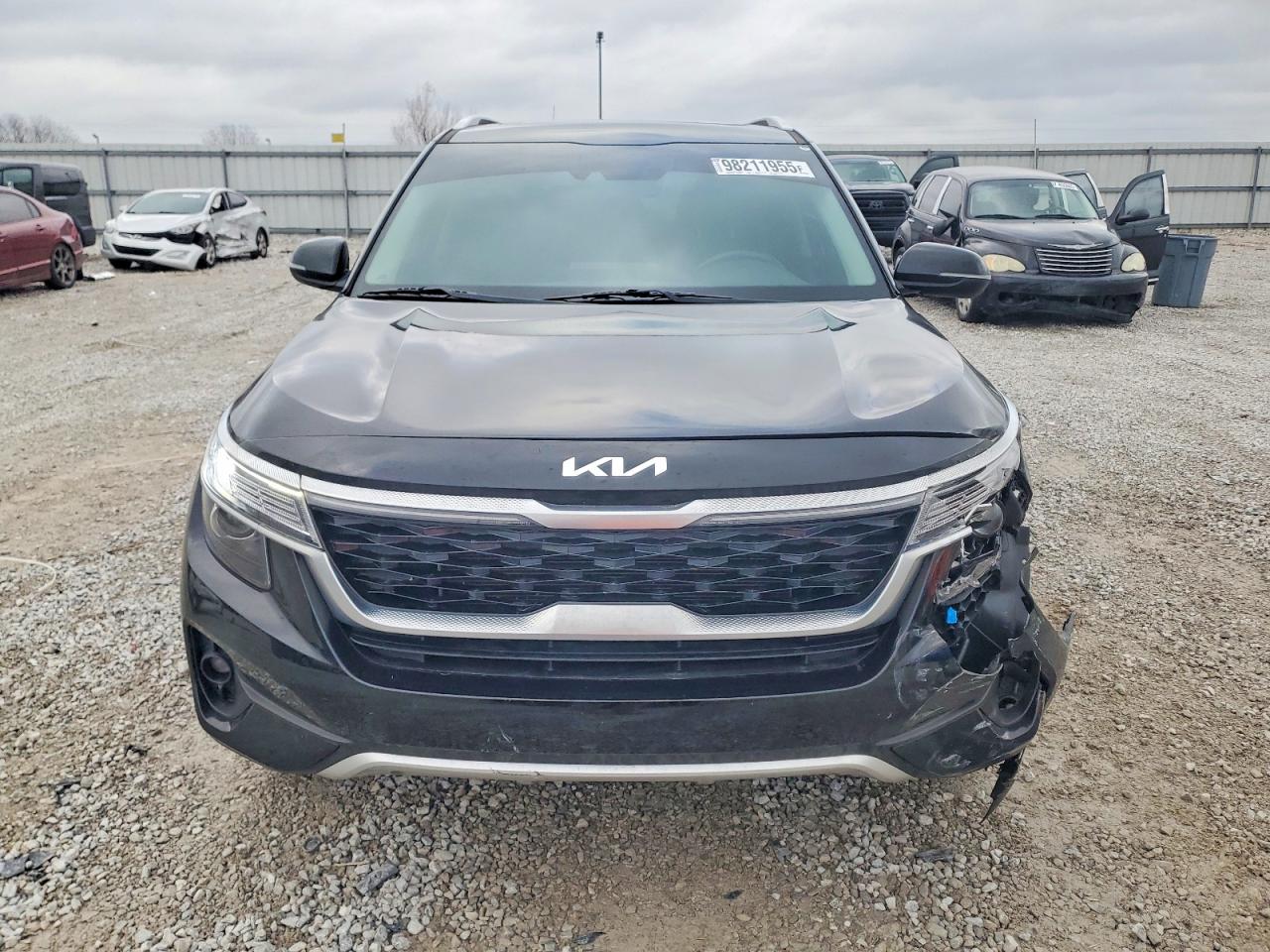 2023 KIA SELTOS EX photo 9