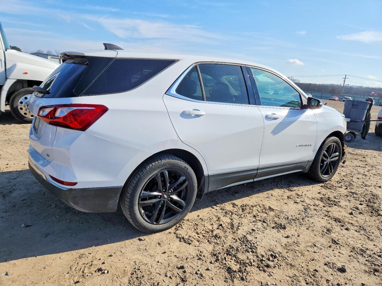 2020 CHEVROLET EQUINOX LT photo 5