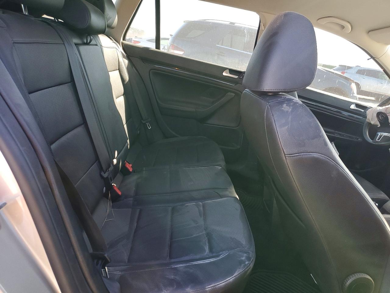 2013 VOLKSWAGEN JETTA S photo 10