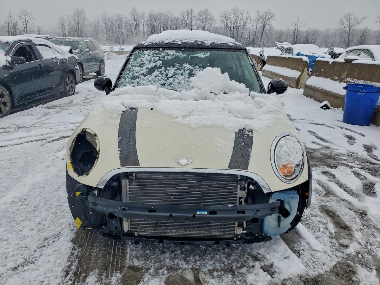 2011 MINI COOPER photo 5