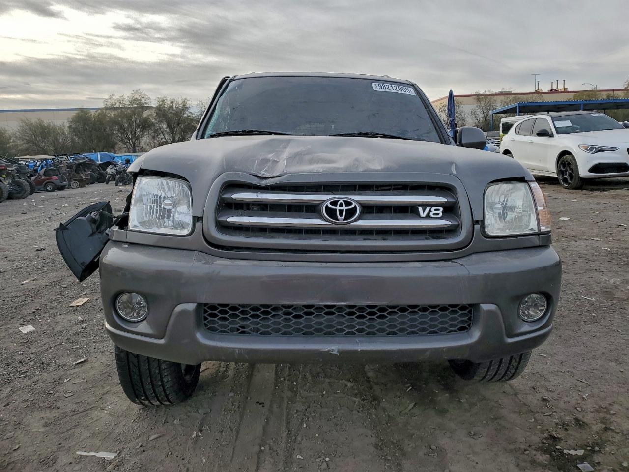 2004 TOYOTA SEQUOIA LIMITED photo 5