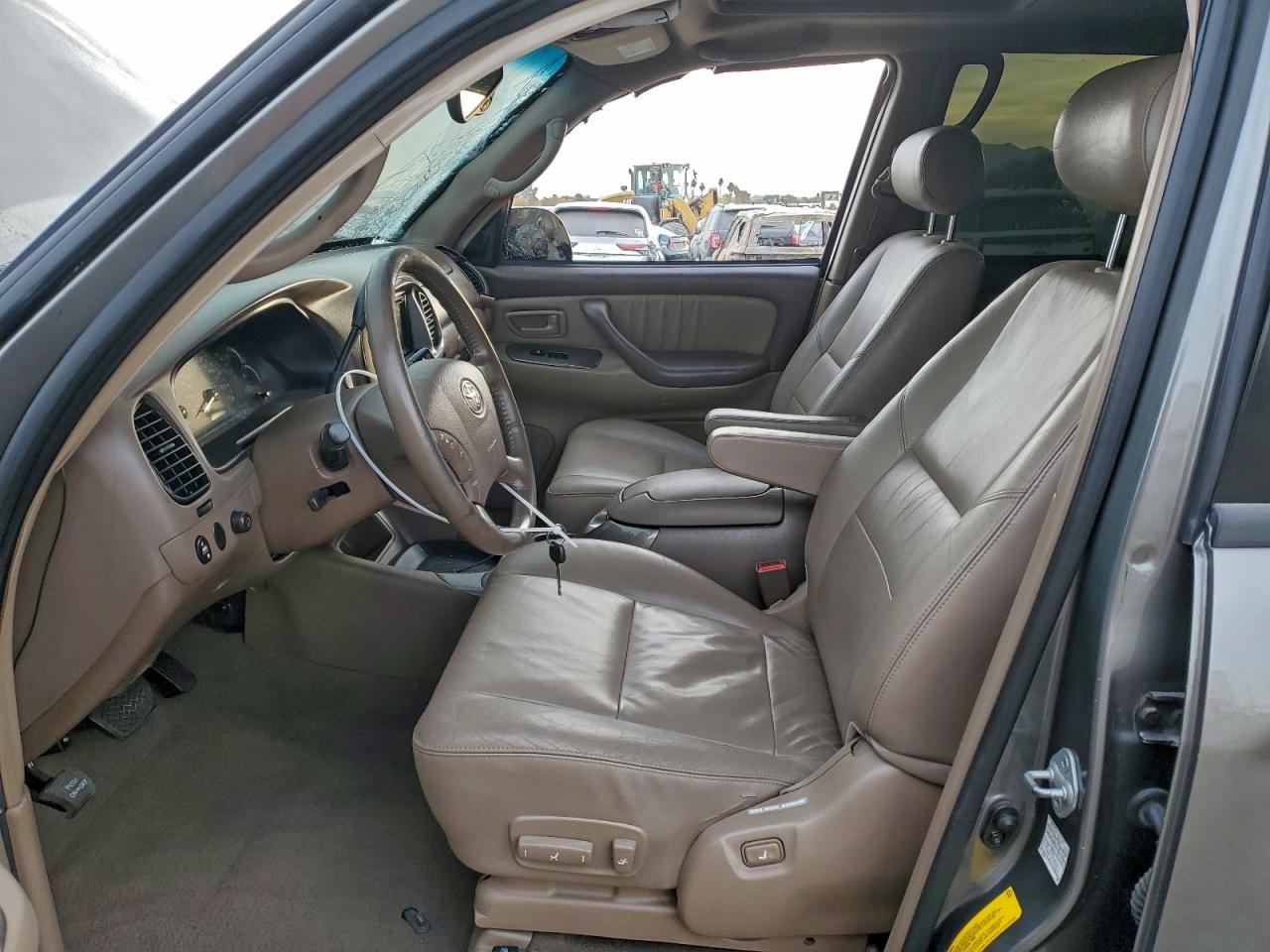 2004 TOYOTA SEQUOIA LIMITED photo 7
