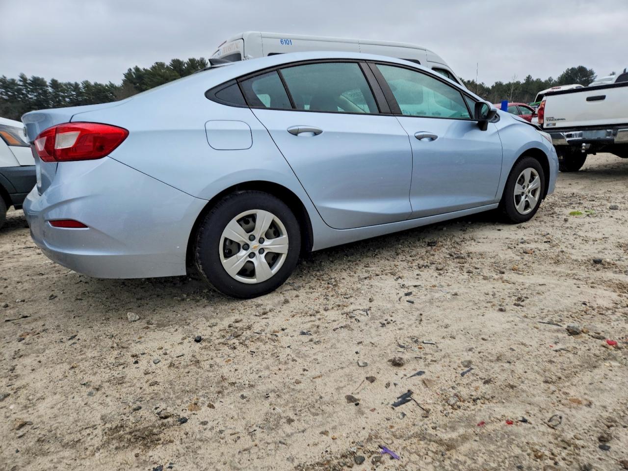 2017 CHEVROLET CRUZE LS photo 7