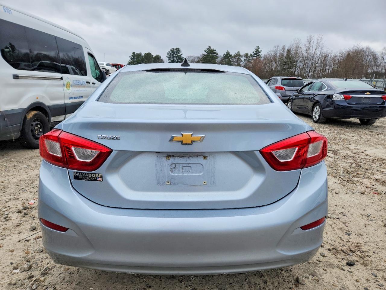 2017 CHEVROLET CRUZE LS photo 16