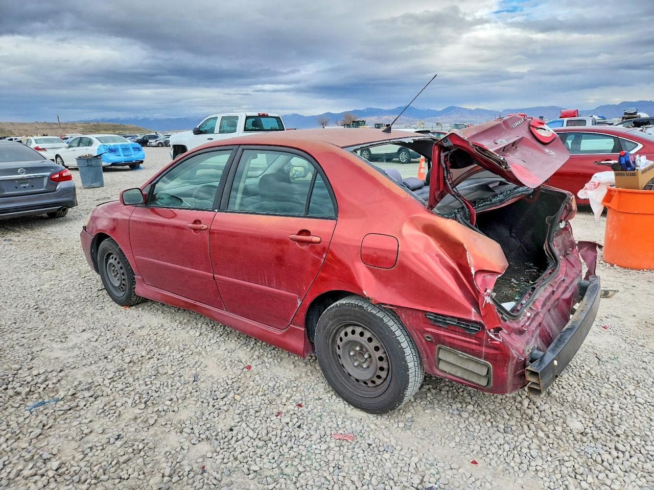 2005 TOYOTA COROLLA CE photo 2