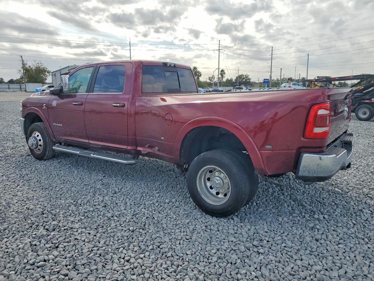 2022 RAM 3500 LARAMIE photo 2