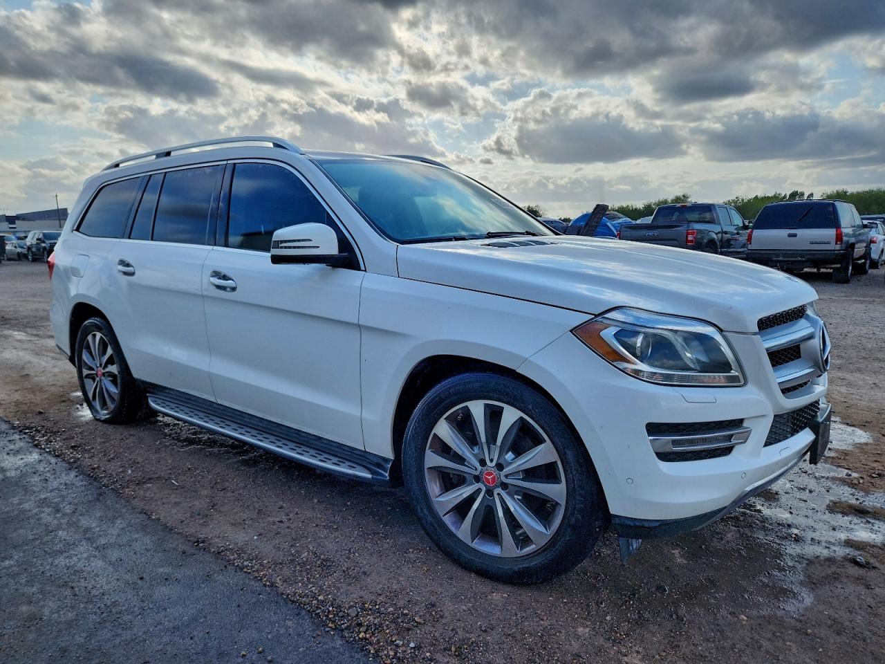2014 MERCEDES-BENZ GL 350 BLUETEC photo 4