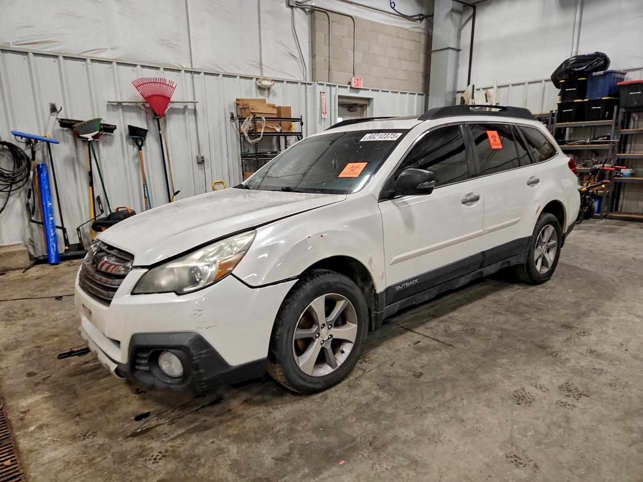 2014 SUBARU OUTBACK