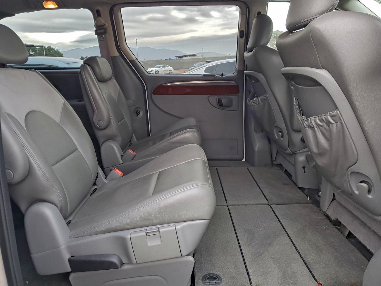 2007 CHRYSLER TOWN & COUNTRY LIMITED photo 11