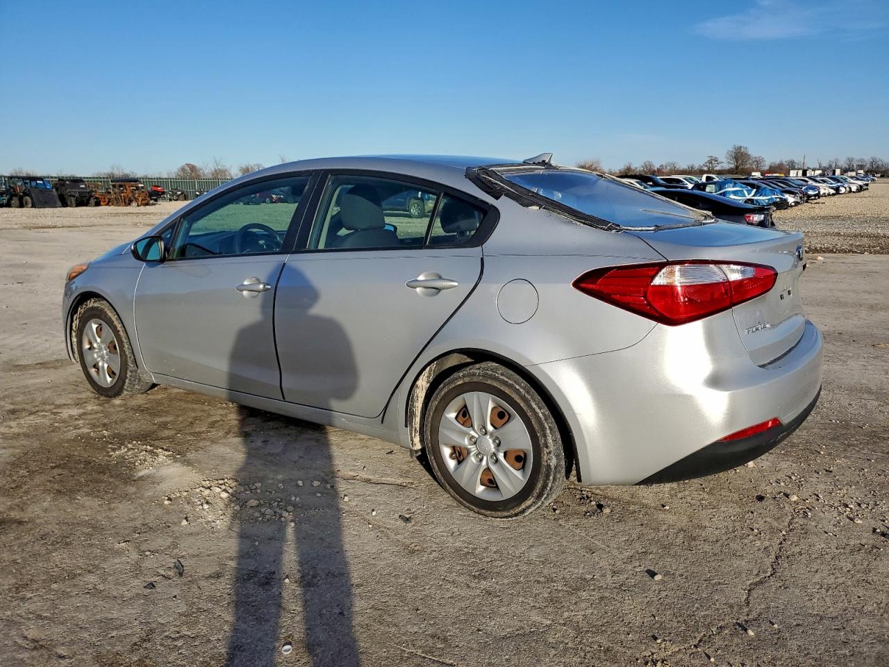 2015 KIA FORTE LX photo 2