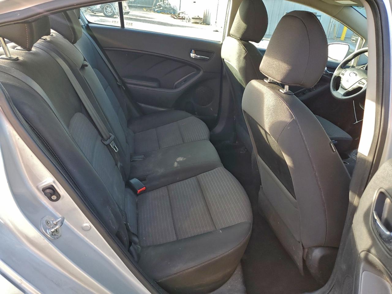2015 KIA FORTE LX photo 10