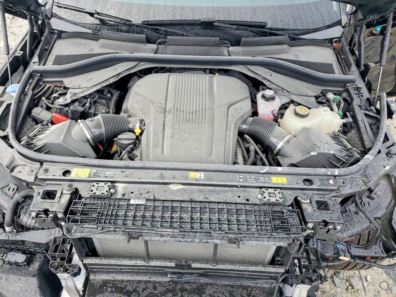 2025 LAND ROVER RANGE ROVER SE photo 12