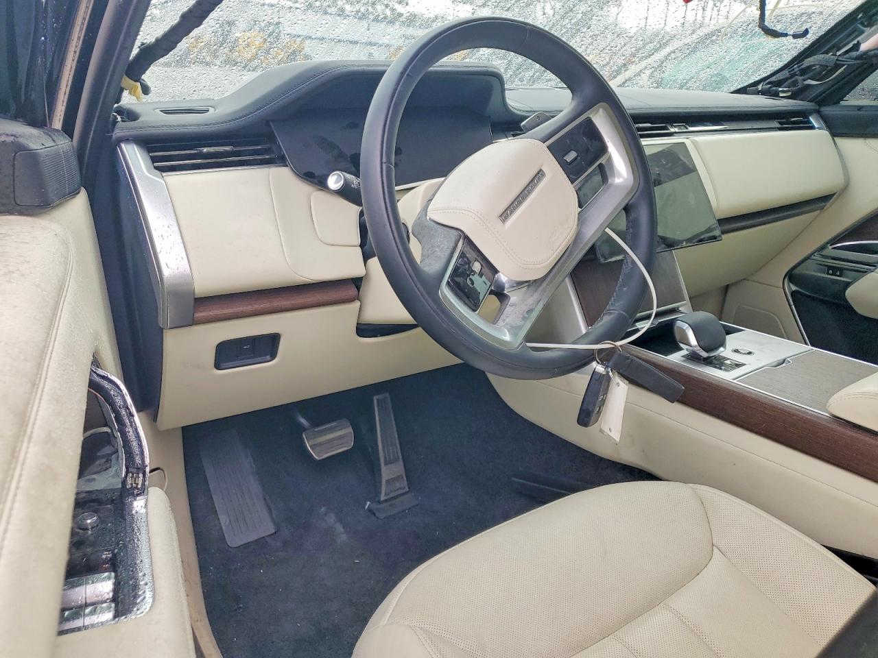 2025 LAND ROVER RANGE ROVER SE photo 8