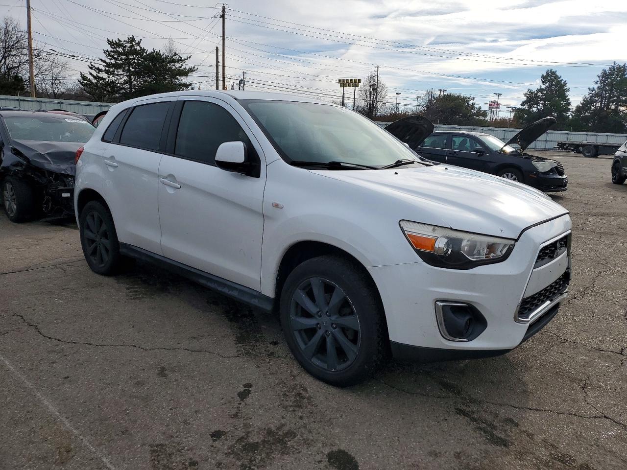 2013 MITSUBISHI OUTLANDER SPORT ES photo 4
