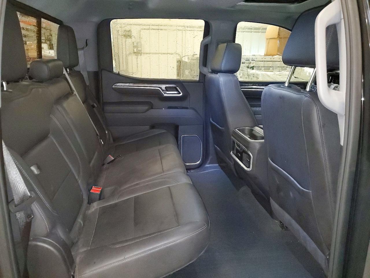 2025 CHEVROLET SILVERADO K1500 LTZ photo 10