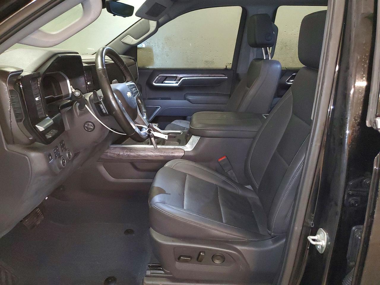 2025 CHEVROLET SILVERADO K1500 LTZ photo 7