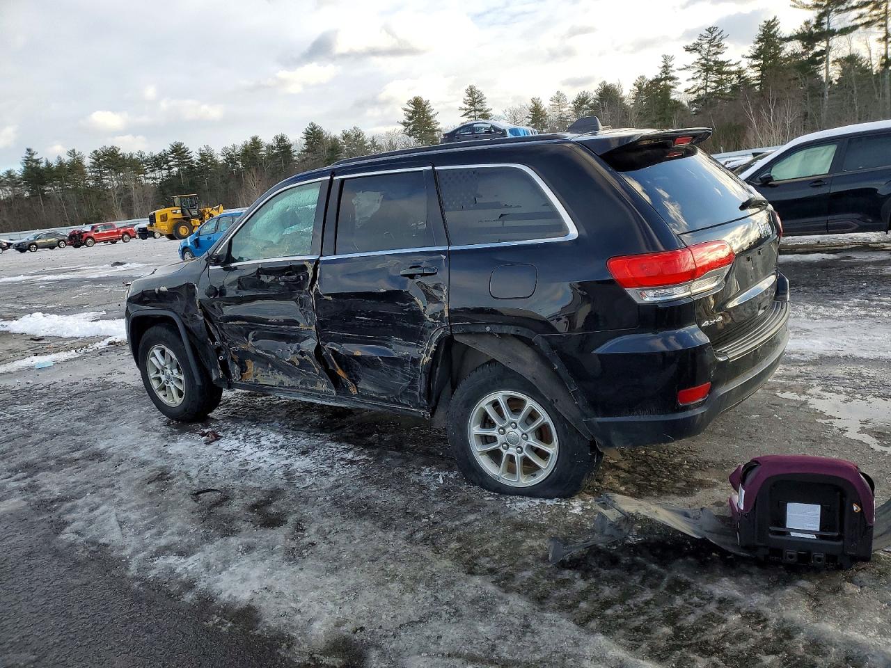 2018 JEEP GRAND CHEROKEE LAREDO photo 2
