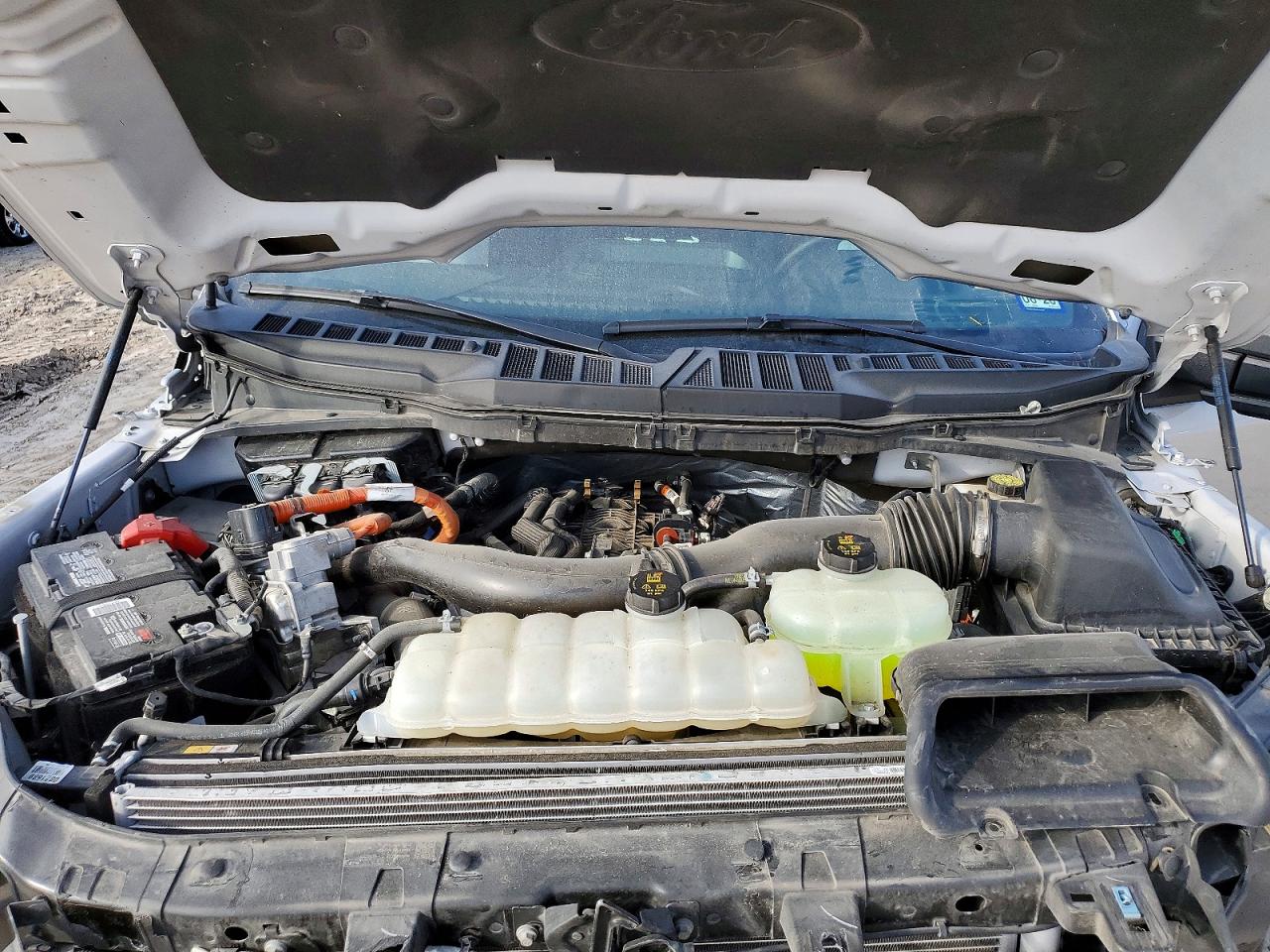 2024 FORD F150 XLT photo 11