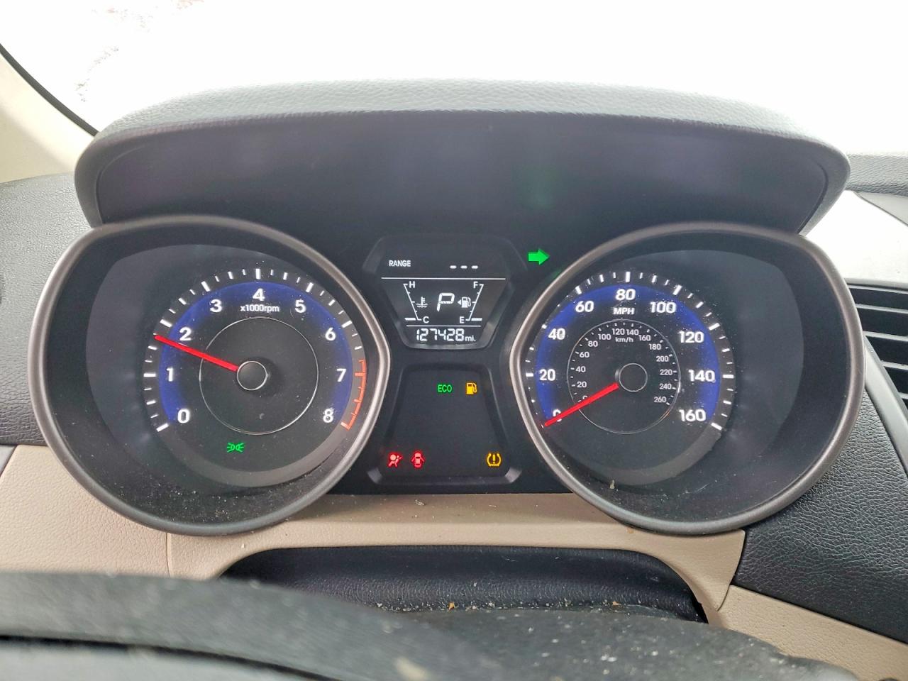 2015 HYUNDAI ELANTRA SE photo 9