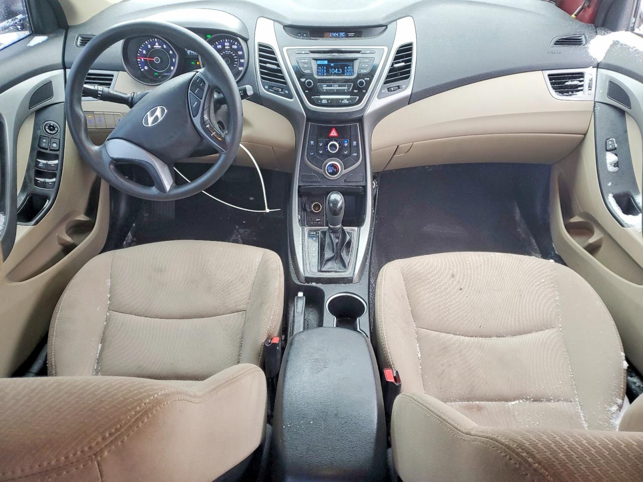 2015 HYUNDAI ELANTRA SE photo 8