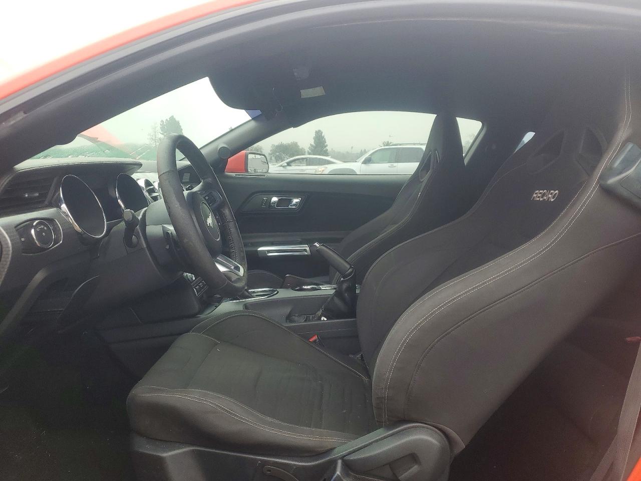 2015 FORD MUSTANG photo 7
